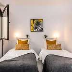 Modern Apartment In The Heart Of Puerto Banus